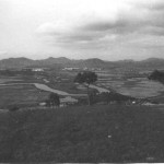 The border ran along the Shum Chun River below.